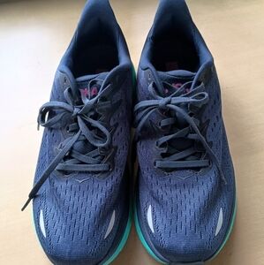 Hoka Purple Sneakers with Breathable Mesh Design